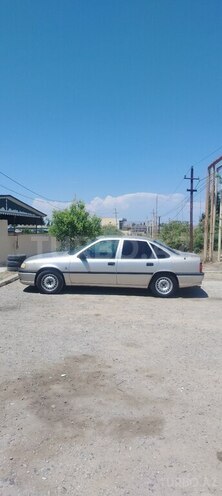 Opel Vectra-4