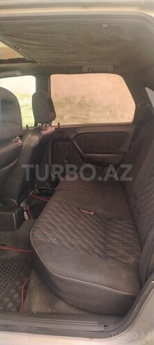 Opel Vectra-13