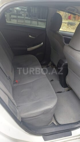 Toyota Prius-5