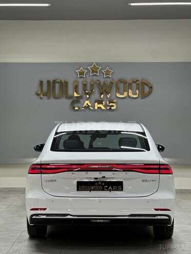Geely Galaxy A7-9