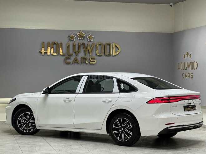 Geely Galaxy A7-8