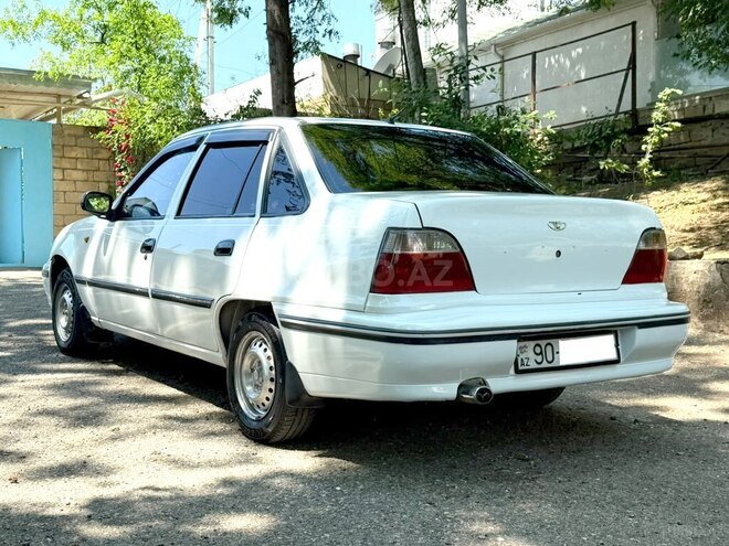 Daewoo Nexia-5