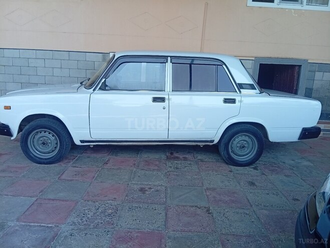 LADA (VAZ) 2107-3