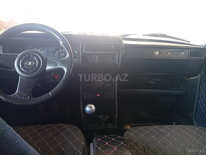 LADA (VAZ) 2107-4
