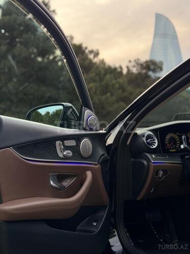 Mercedes E 220 d-18