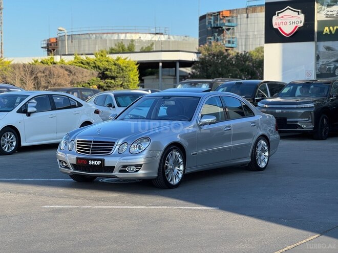 Mercedes E 220-17