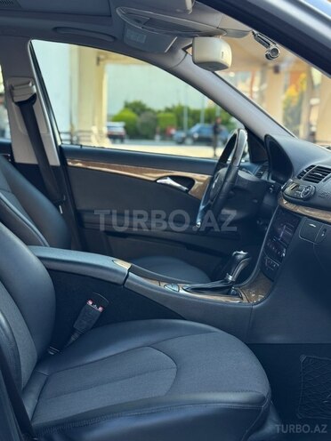 Mercedes E 220-24