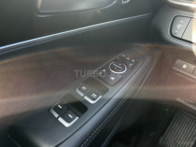 Kia Sorento-12