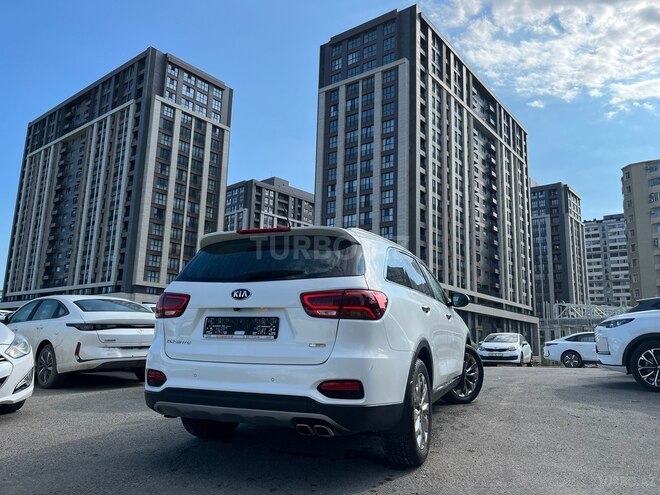 Kia Sorento-2