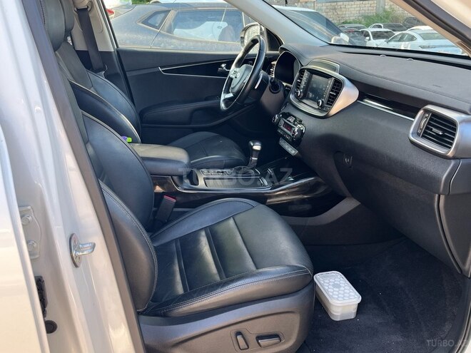 Kia Sorento-18