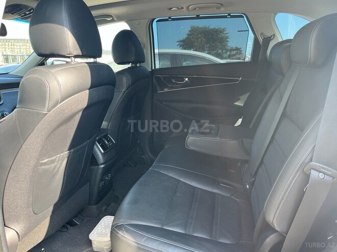 Kia Sorento-20