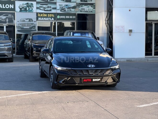 Hyundai Elantra-16