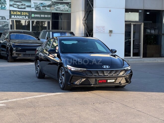Hyundai Elantra-1