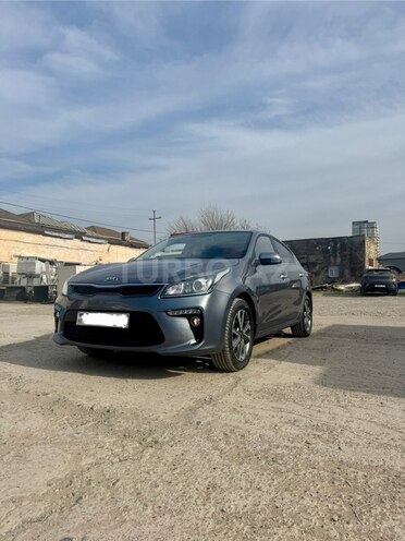 Kia Rio-1