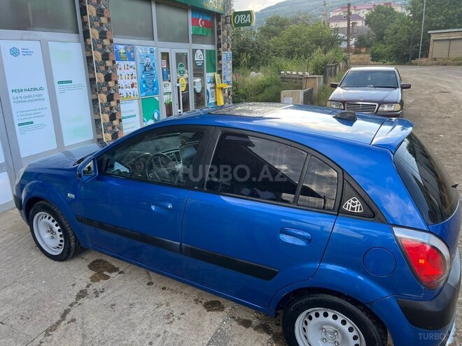 Kia Rio-10