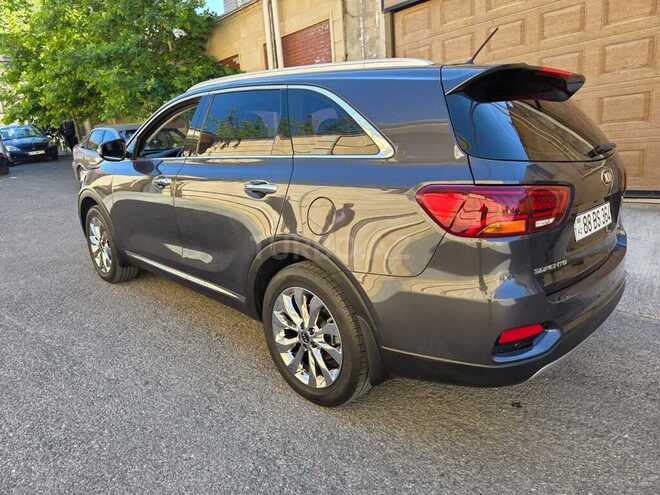 Kia Sorento-5