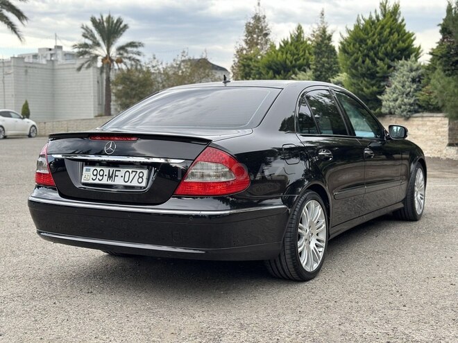 Mercedes E 220-7