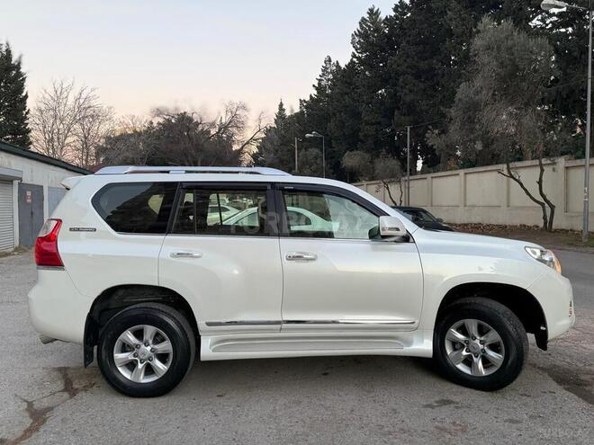Toyota Land Cruiser Prado-4
