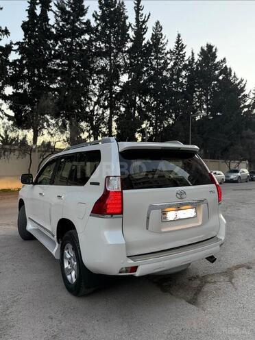 Toyota Land Cruiser Prado-5