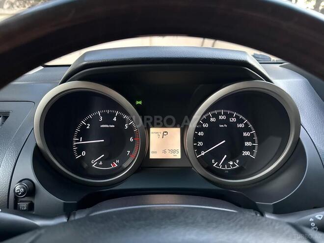 Toyota Land Cruiser Prado-11