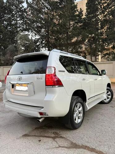 Toyota Land Cruiser Prado-3