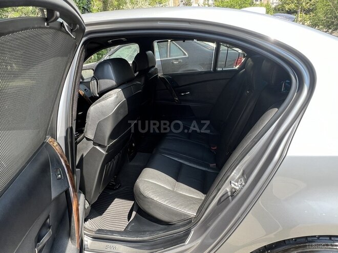 BMW 530-11