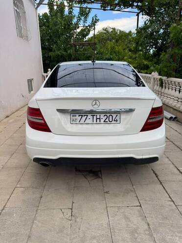 Mercedes C 250 4MATIC-4