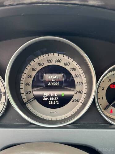 Mercedes C 250 4MATIC-6