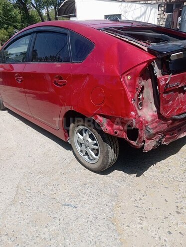 Toyota Prius-2