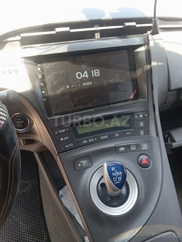 Toyota Prius-17
