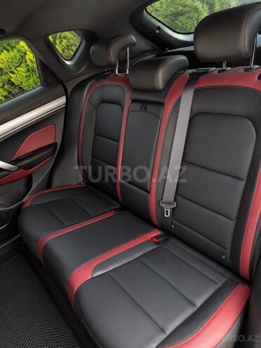 Geely Coolray-9