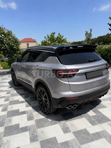Geely Coolray-4