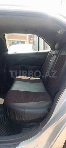 Toyota Yaris-6