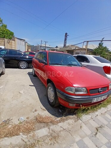 Opel Astra-2