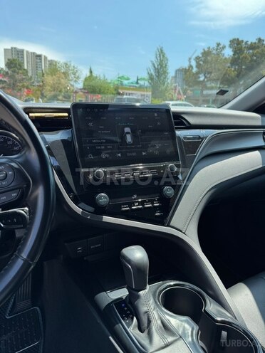 Toyota Camry-11