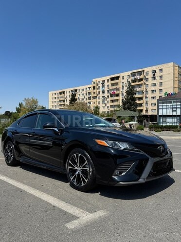 Toyota Camry-3