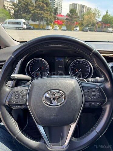 Toyota Camry-9