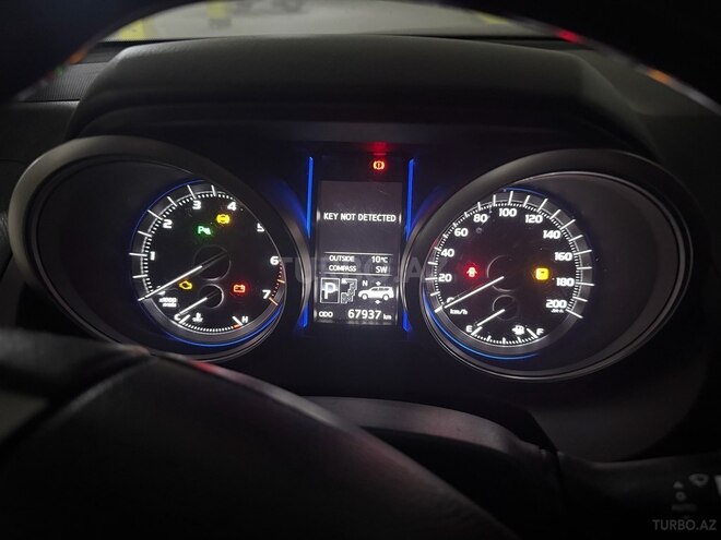 Toyota Land Cruiser Prado-10