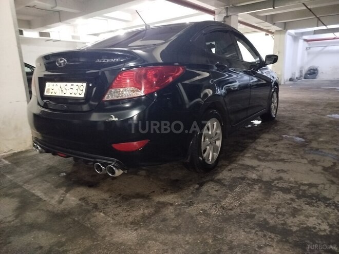 Hyundai Accent-3