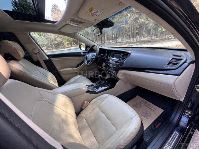 Kia Cadenza-11