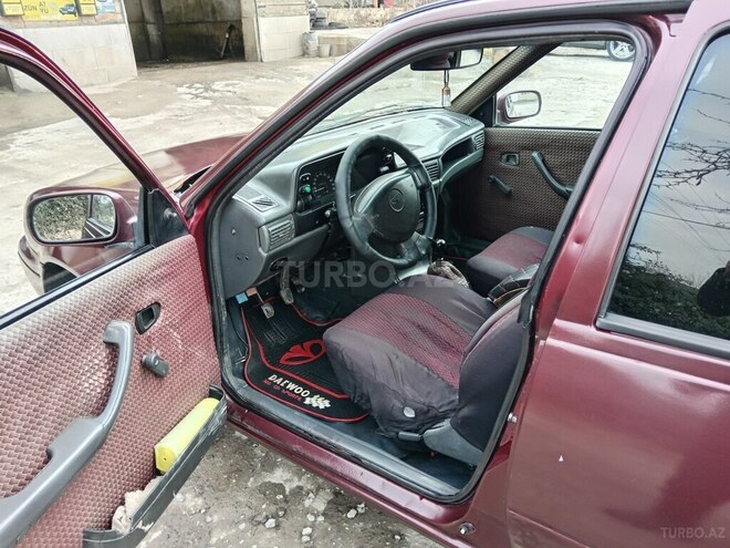 Daewoo Nexia-5