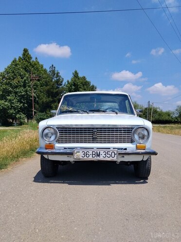 LADA (VAZ) 21011-1