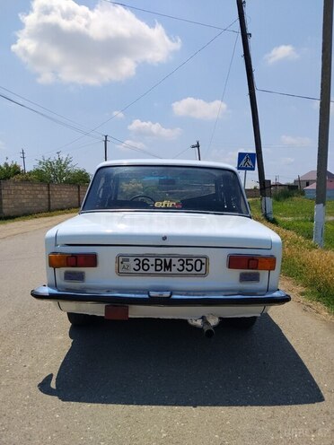 LADA (VAZ) 21011-2