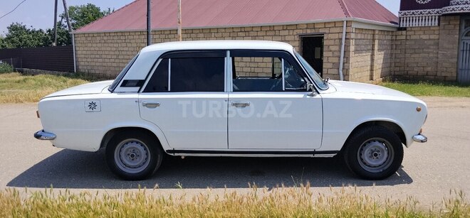 LADA (VAZ) 21011-5