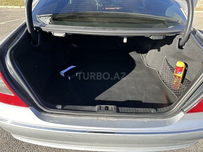 Mercedes E 200-4