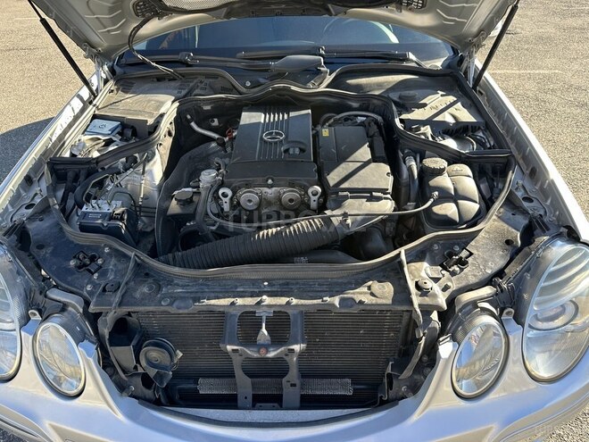 Mercedes E 200-8