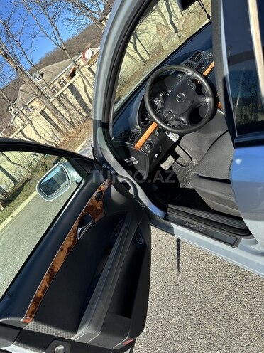 Mercedes E 200-10