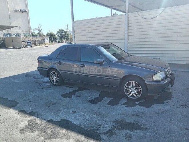 Mercedes C 180-4