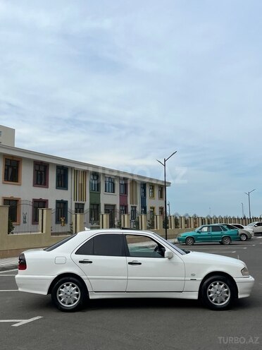 Mercedes C 220-6