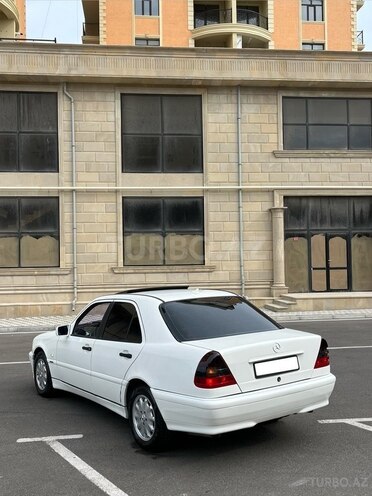 Mercedes C 220-7
